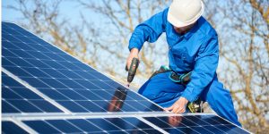 Installation Maintenance Panneaux Solaires Photovoltaïques à Augan
